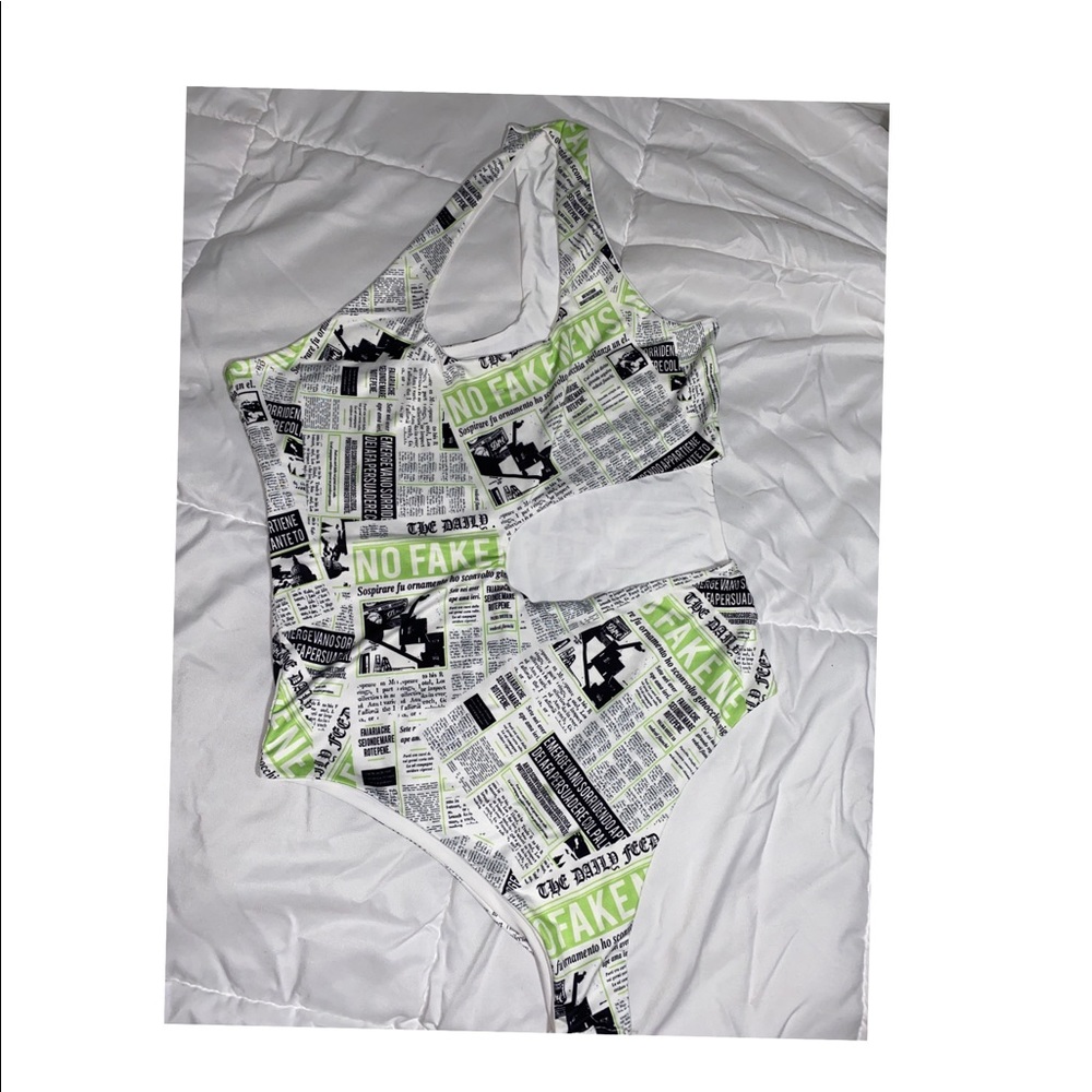 Boohoo Multicolor Bodysuit